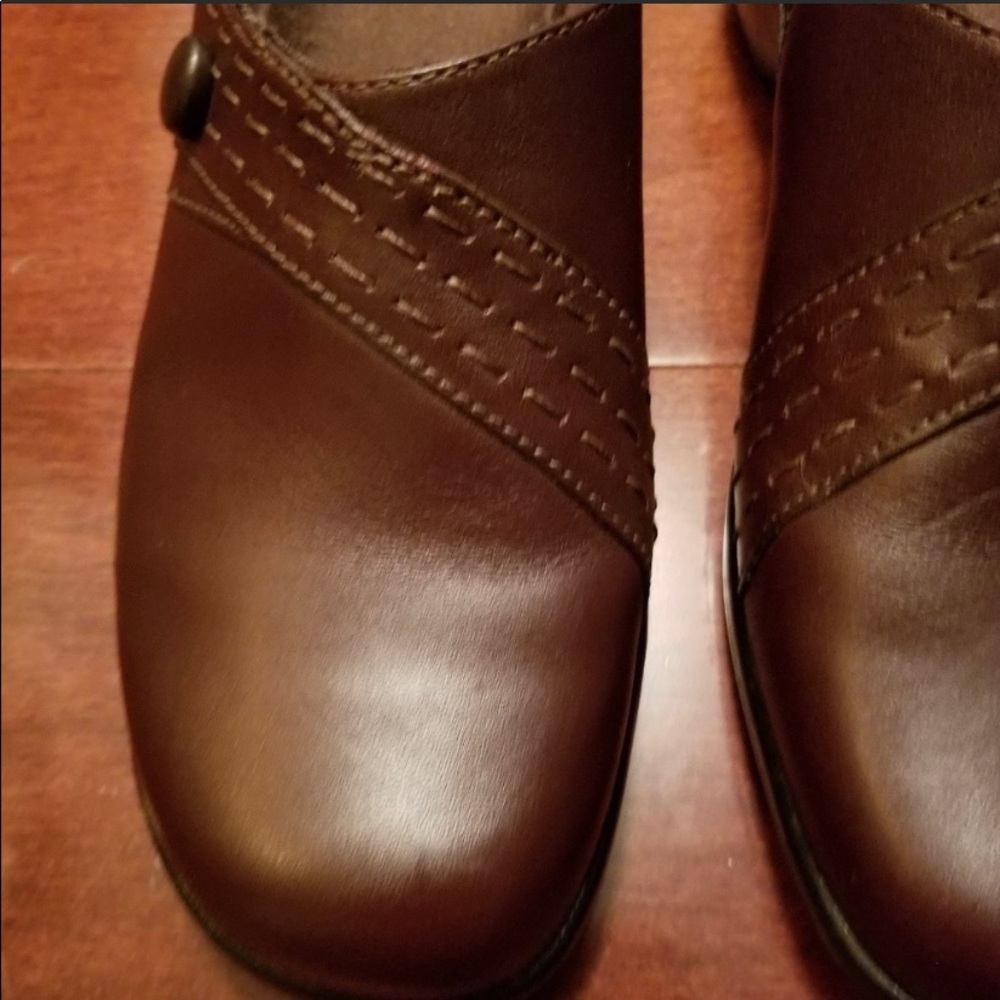 Clark's Women's Mules Size 7 - Picture 2 of 8